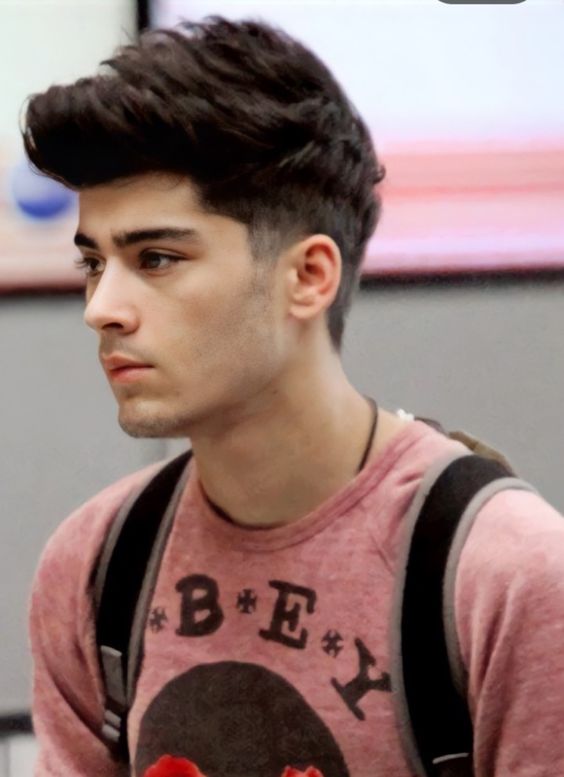 عکس پسر بچه مو فرفری برای پروفایل