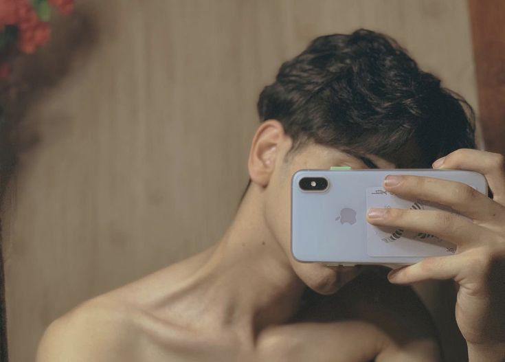  عکس انگشت وسط برای پروفایل پسرانه