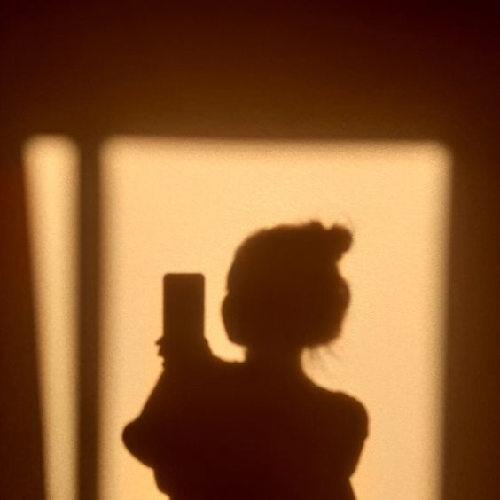 عکس خفن 50 عکس سایه دختر در تاریکی