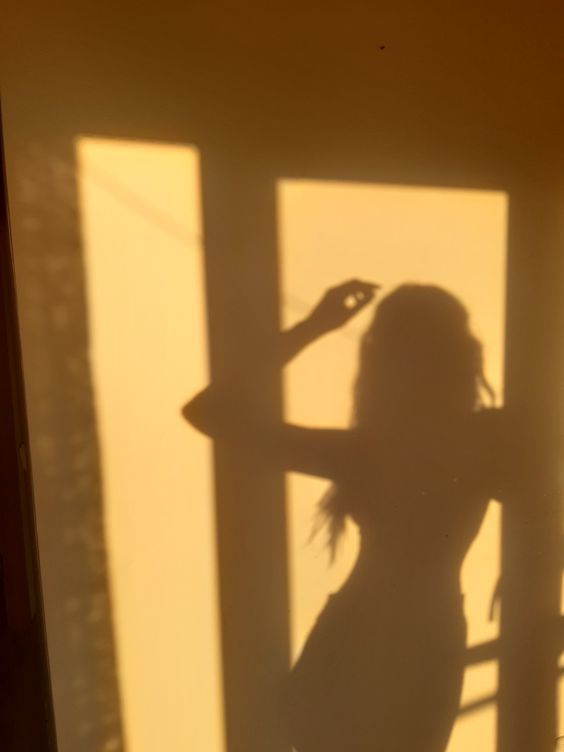 عکس خفن 50 عکس سایه دختر در تاریکی