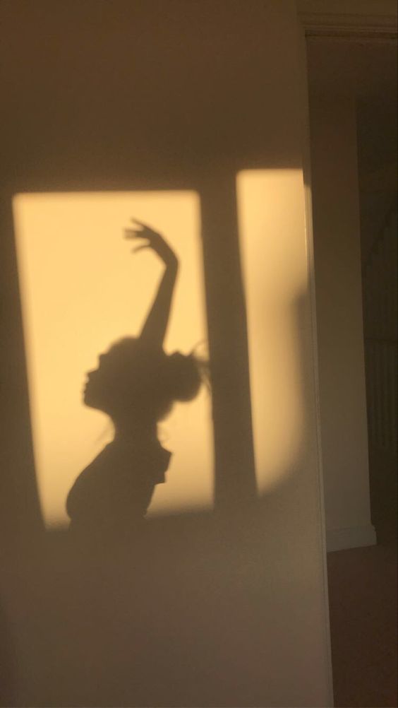 عکس خفن 50 عکس سایه دختر در تاریکی